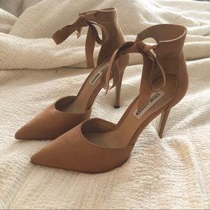 Steve Madden Nude Heels
